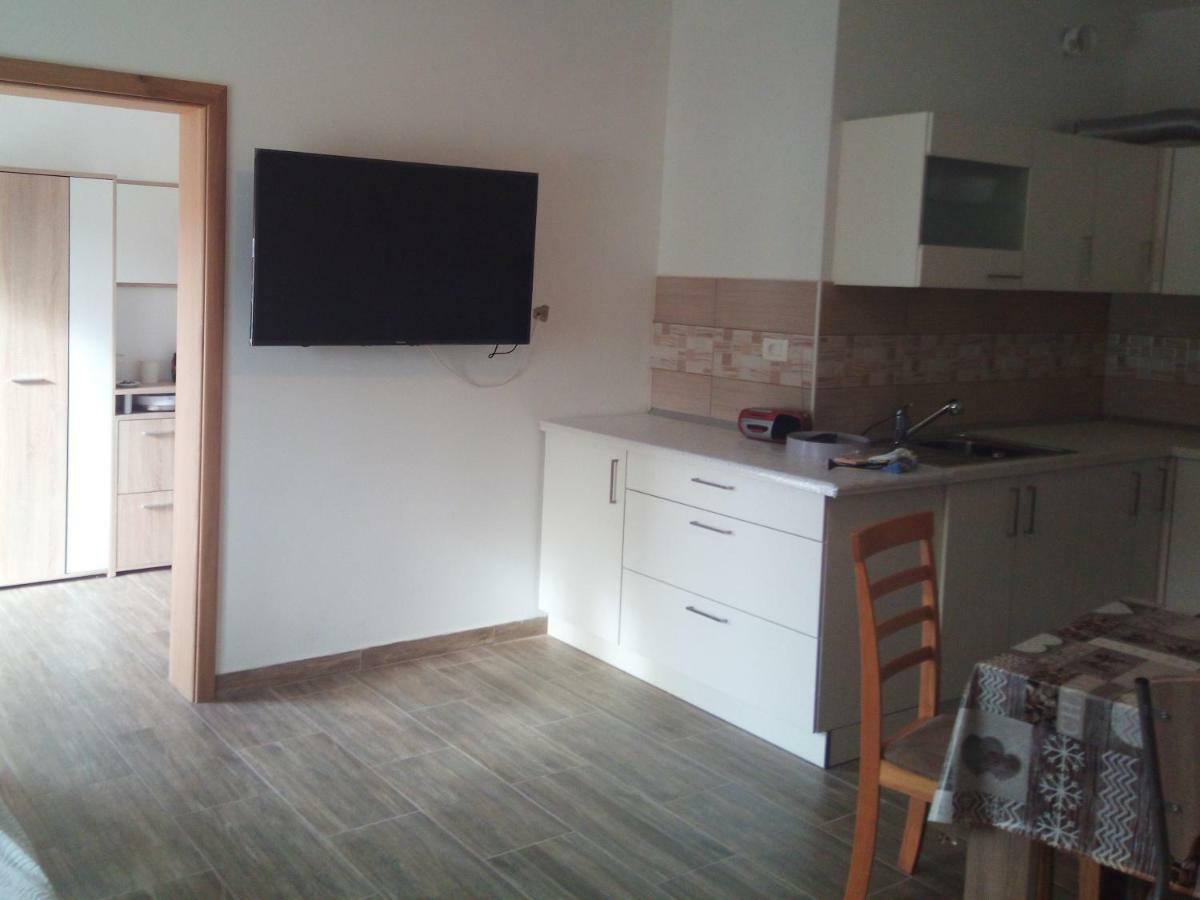 Apartmaji Matazin Crni Kal ภายนอก รูปภาพ